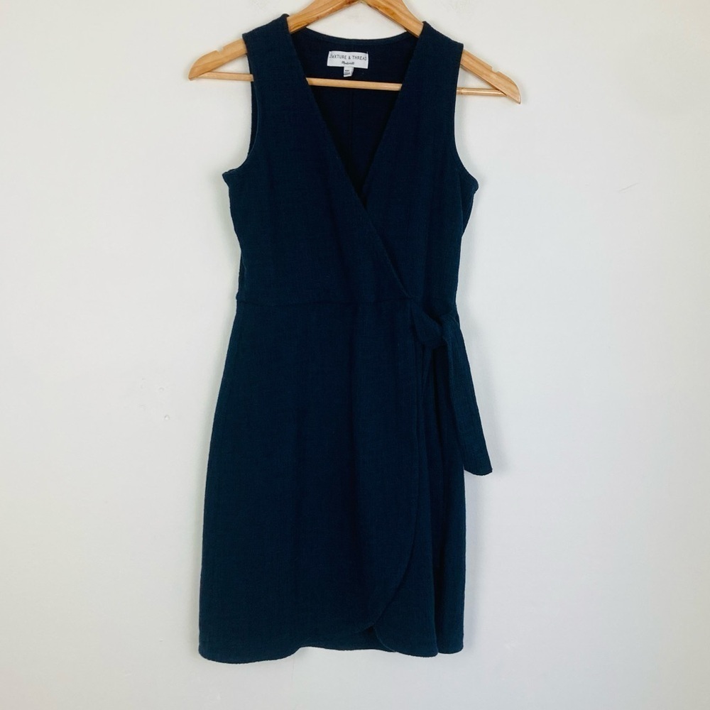 Madewell Texture and Thread navy blue sleeveless faux wrap, tulip hem dress. XXS - Picture 4 of 5